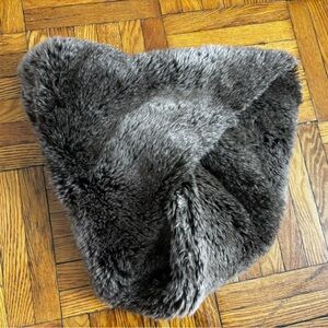 Ann Taylor brown faux fur neck scarf’